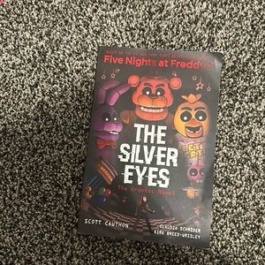 Five nights at Freddy’s book